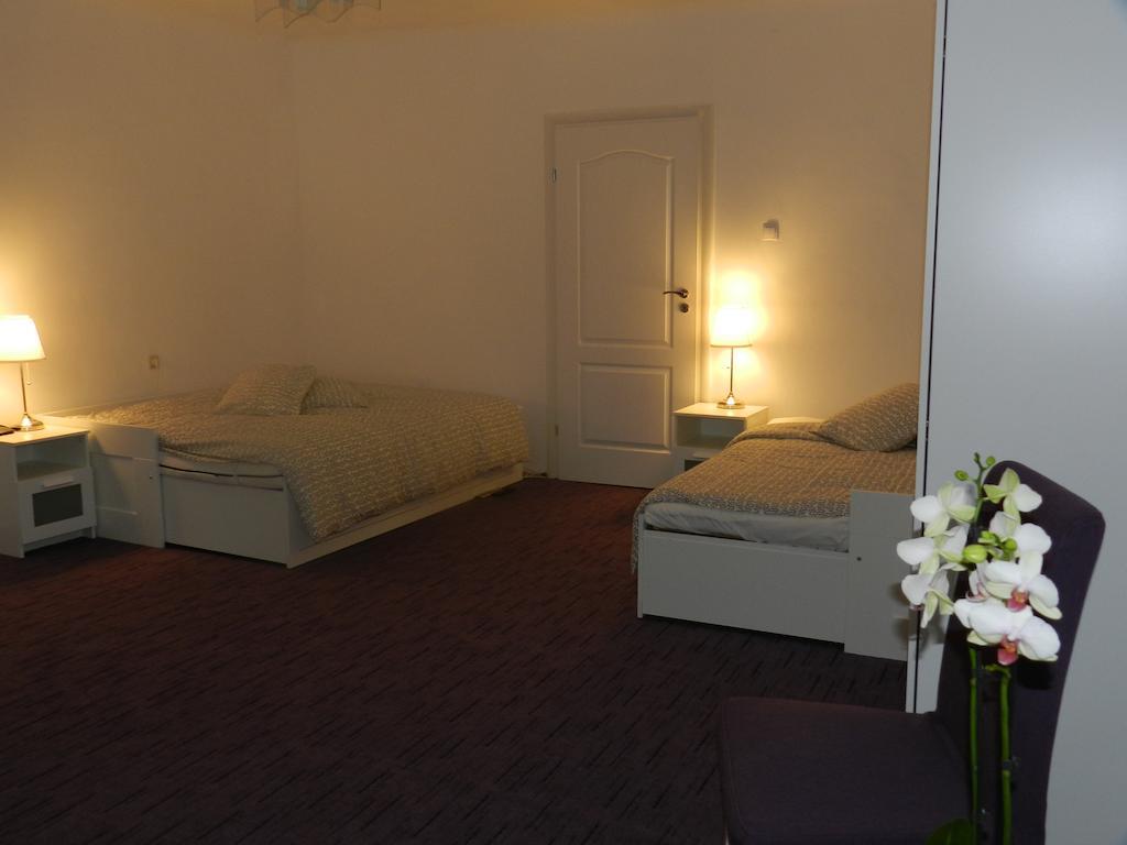Studio S. Apartment Brasov Exterior photo